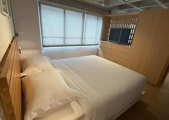 Praga 4 Cozy 1br Great Location Fast Wifi Apartamento