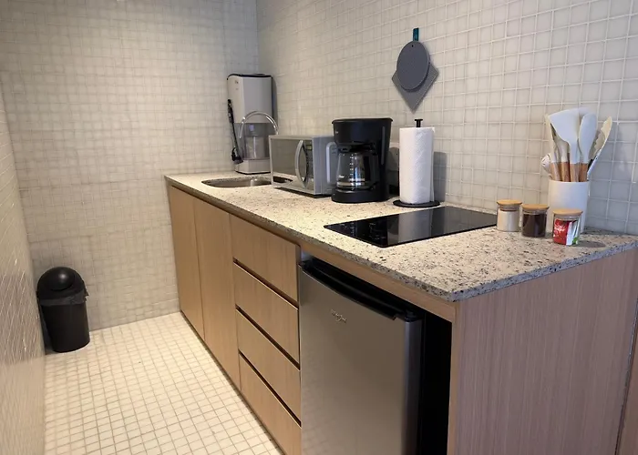 Praga 4 Cozy 1br Great Location Fast Wifi Apartamento *