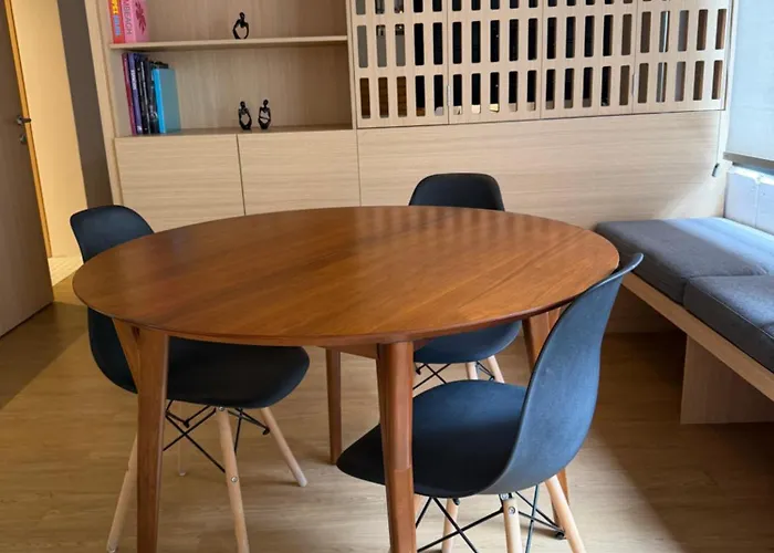 Praga 4 Cozy 1br Great Location Fast Wifi Apartamento *
